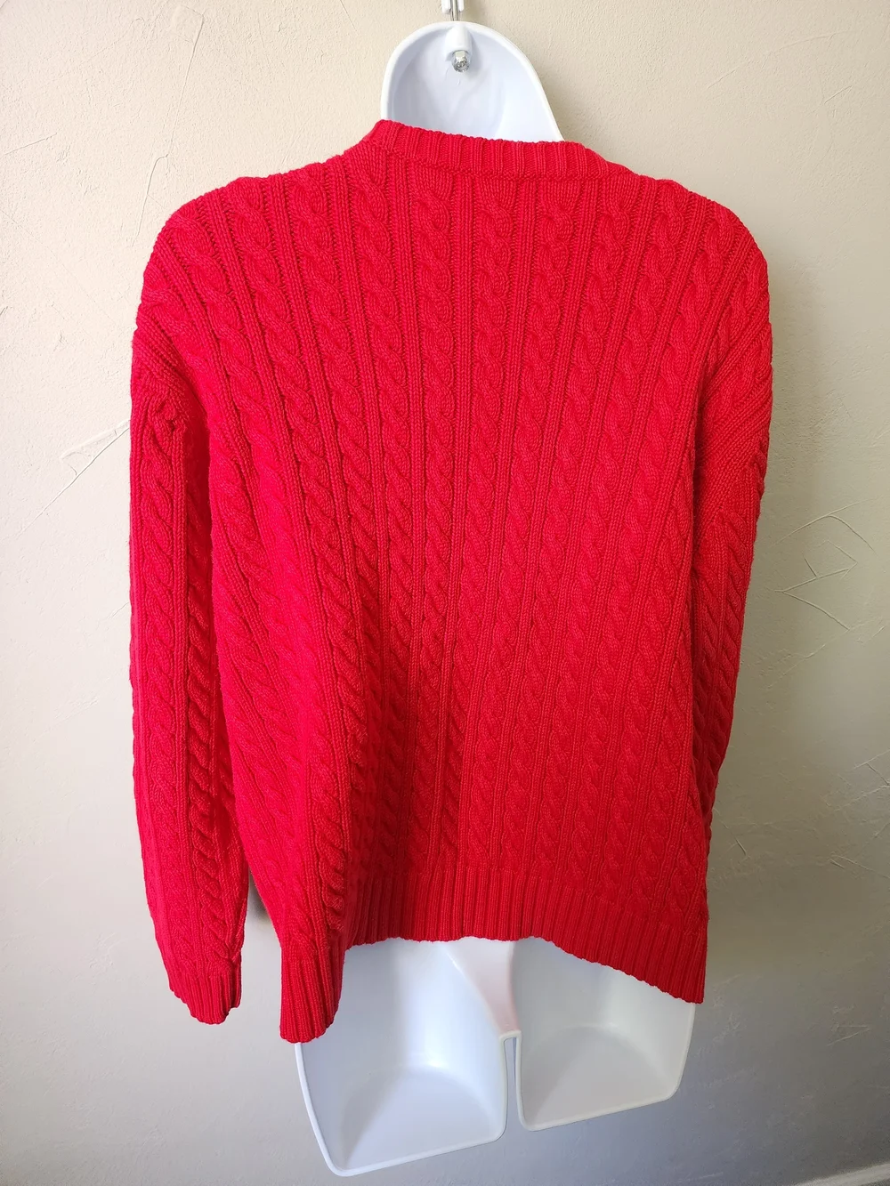 Classic Cable Knit Women's Sweater - Red Size Large - Picture 5 of 6
